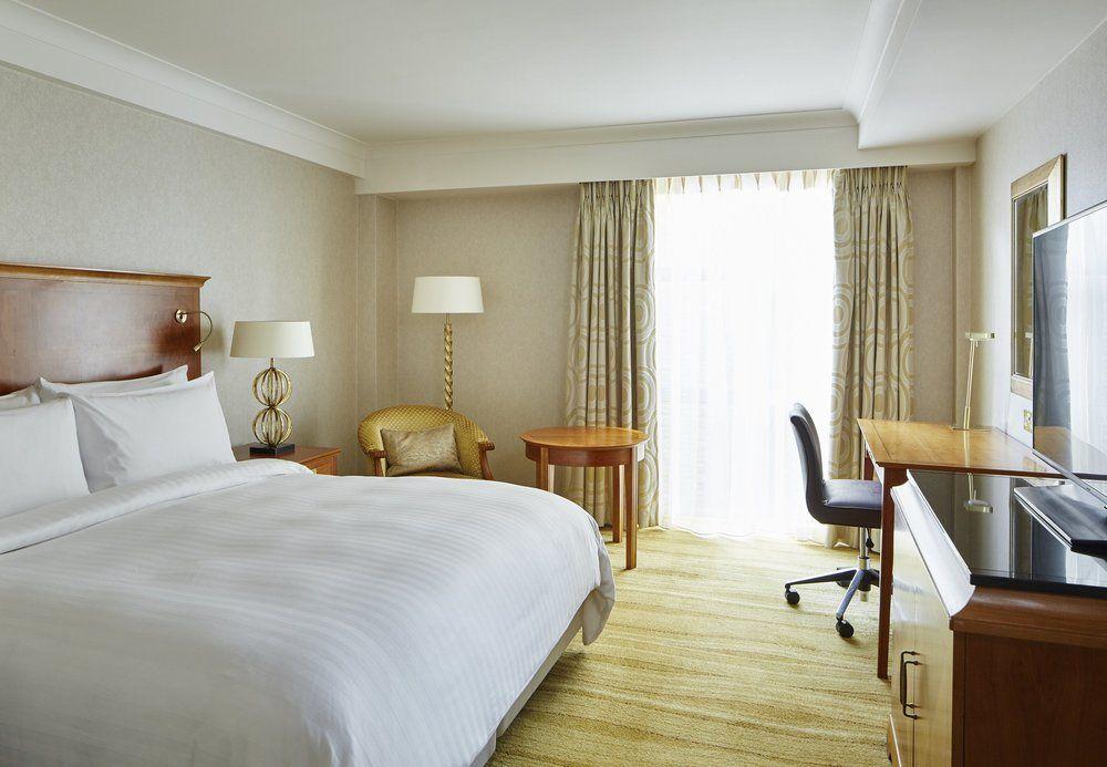 London Marriott Hotel Kensington Екстер'єр фото