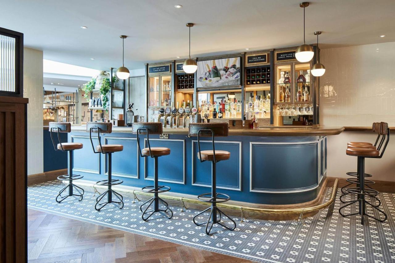 London Marriott Hotel Kensington Екстер'єр фото