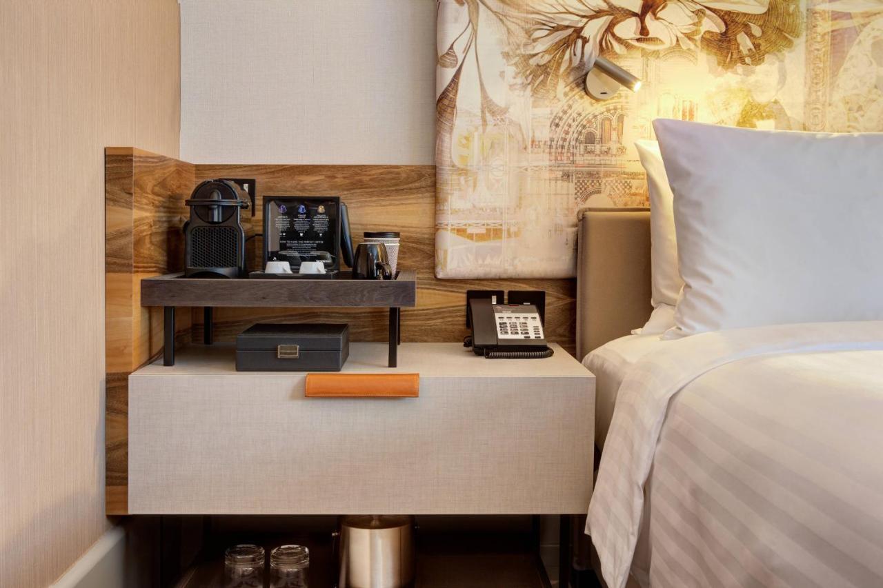 London Marriott Hotel Kensington Екстер'єр фото