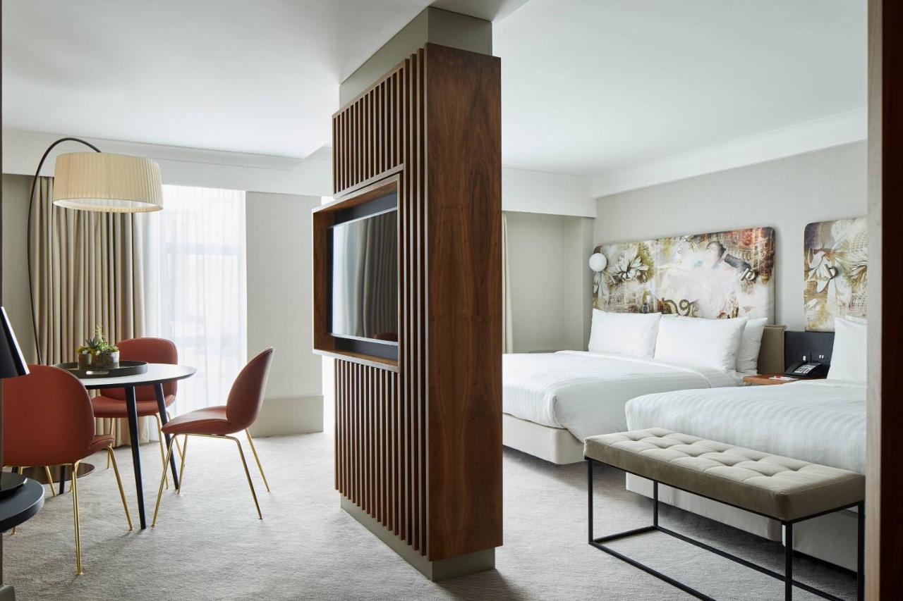 London Marriott Hotel Kensington Екстер'єр фото