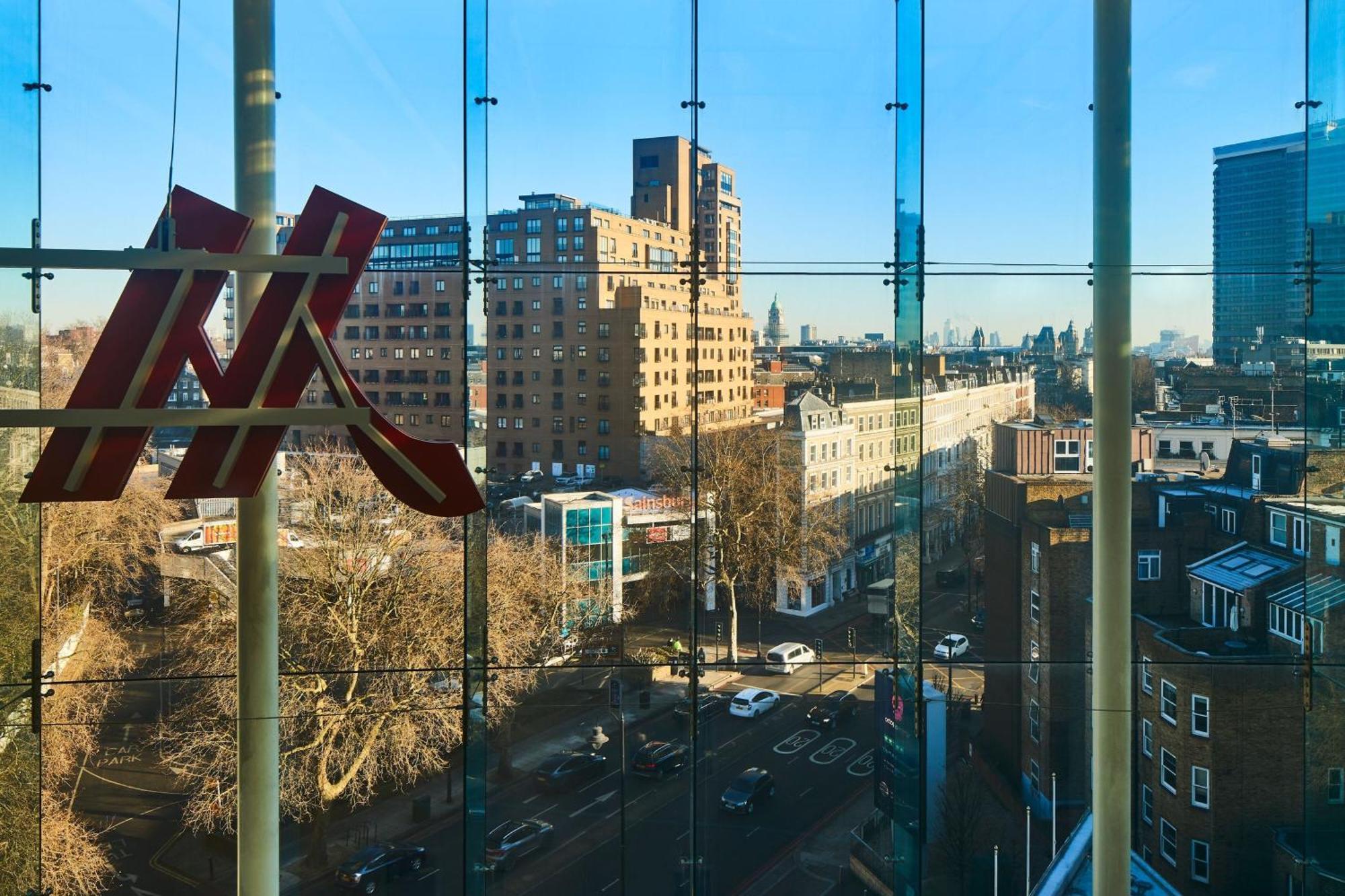 London Marriott Hotel Kensington Екстер'єр фото
