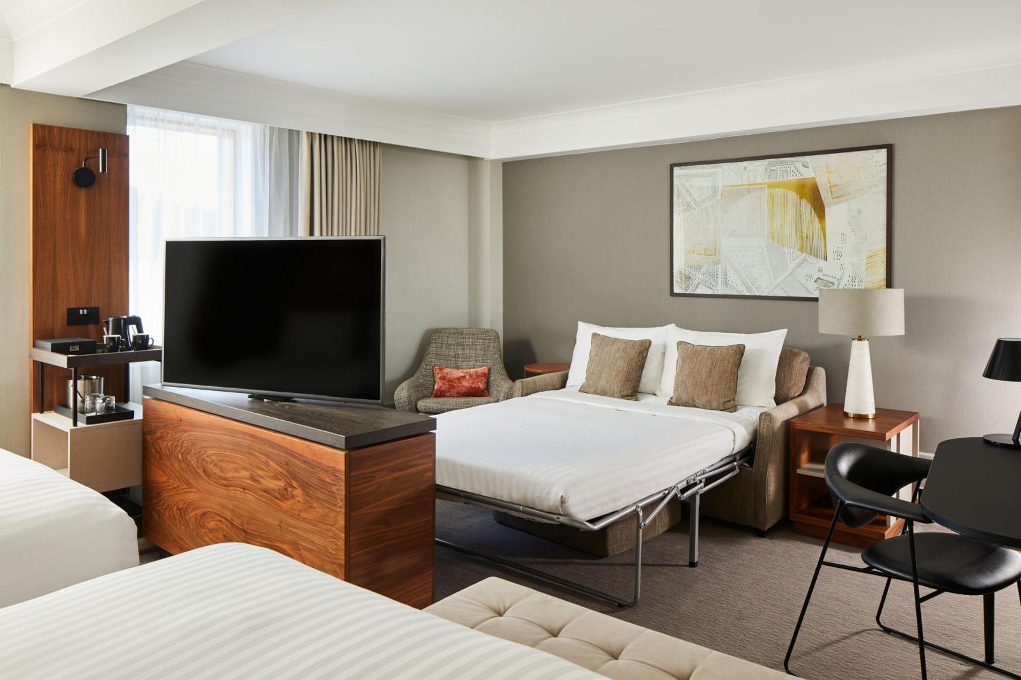 London Marriott Hotel Kensington Екстер'єр фото