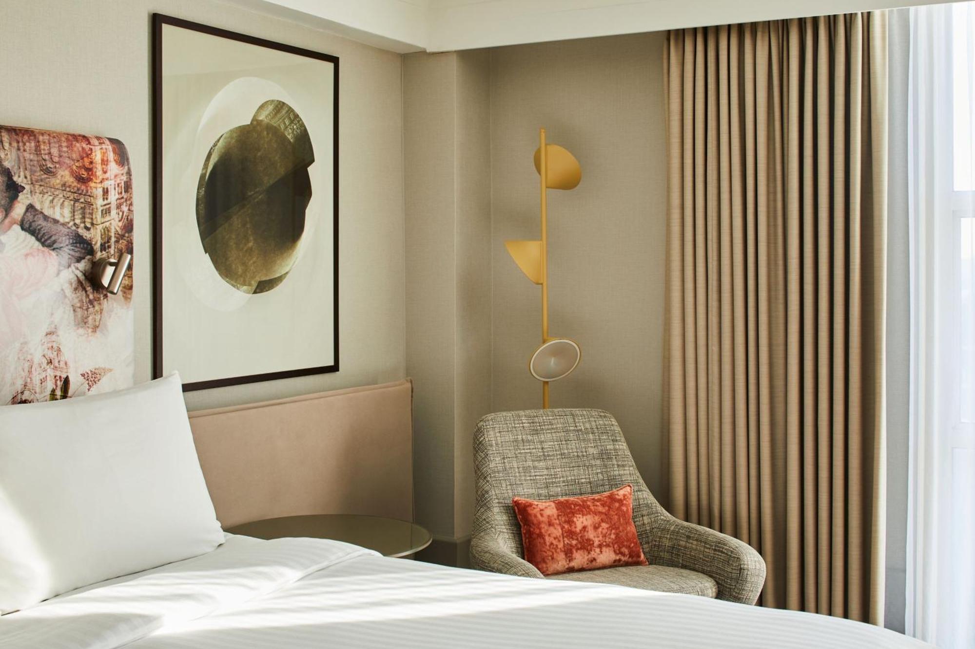 London Marriott Hotel Kensington Екстер'єр фото